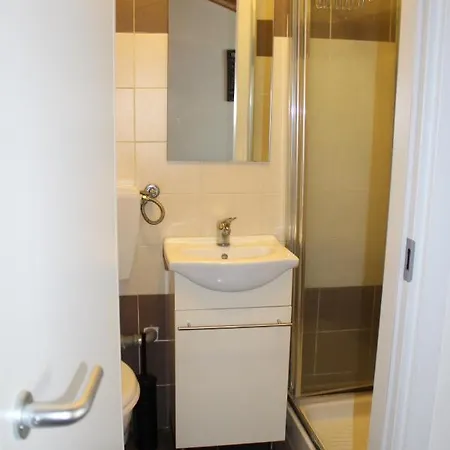 Viale Monza 83 Apartment *